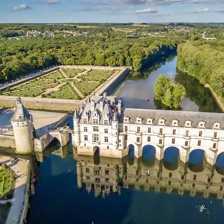 Casa Simone / Bords De Loire *