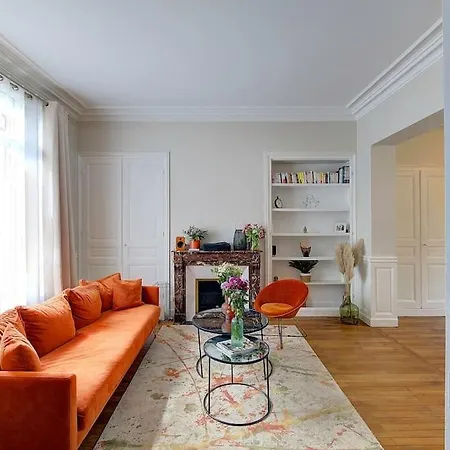 Casa Simone / Bords De Loire *