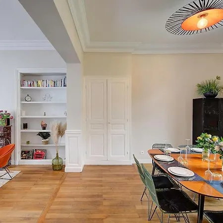 Casa Simone / Bords De Loire Tours