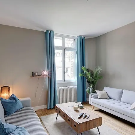 Casa Simone / Bords De Loire Villa