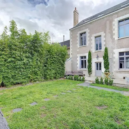 Casa Simone / Bords De Loire